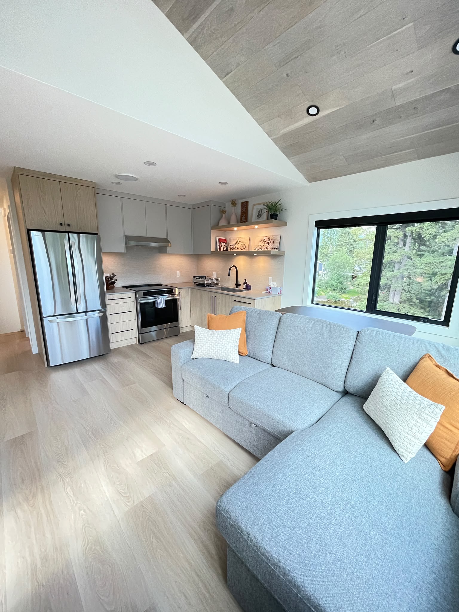 Fully furnished kitchen and living area